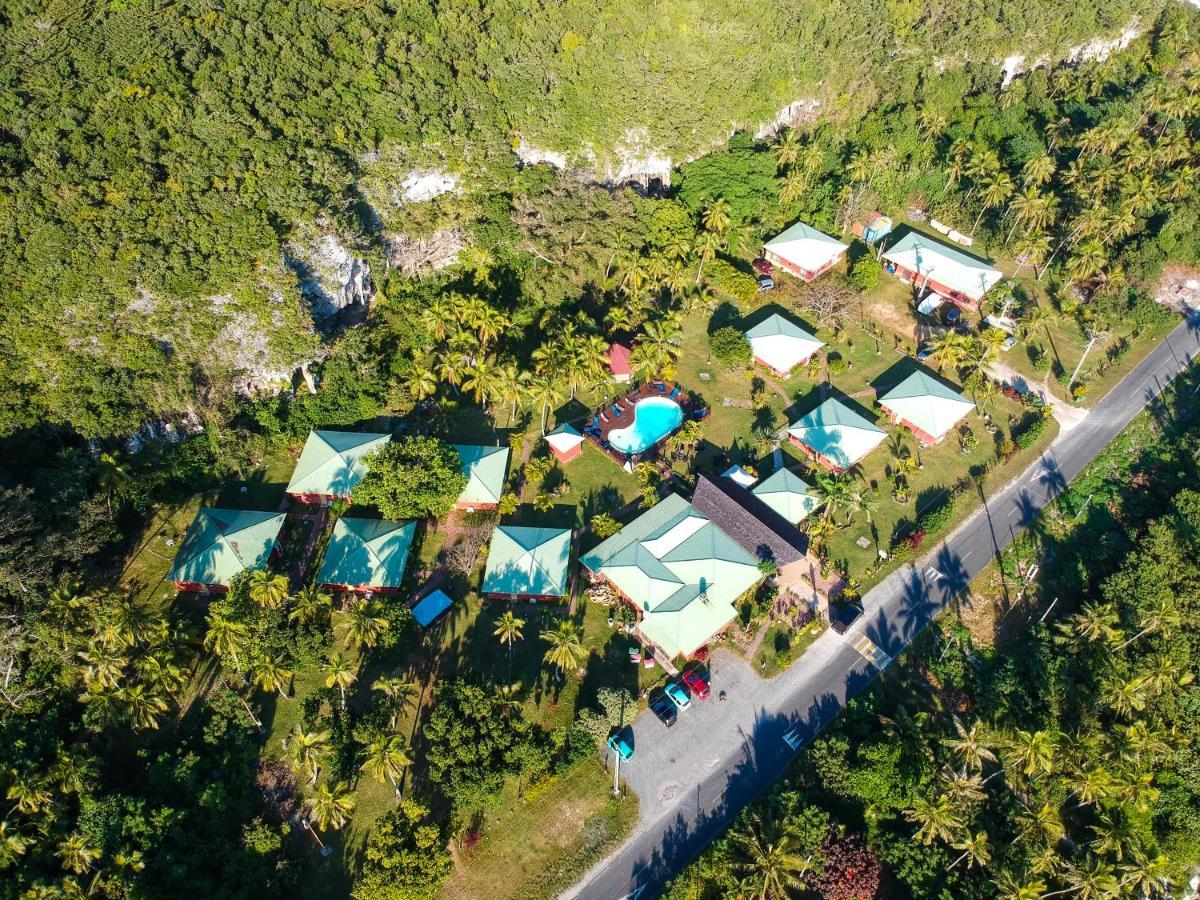 Hotel Oasis De Kiamu Лифу Екстериор снимка