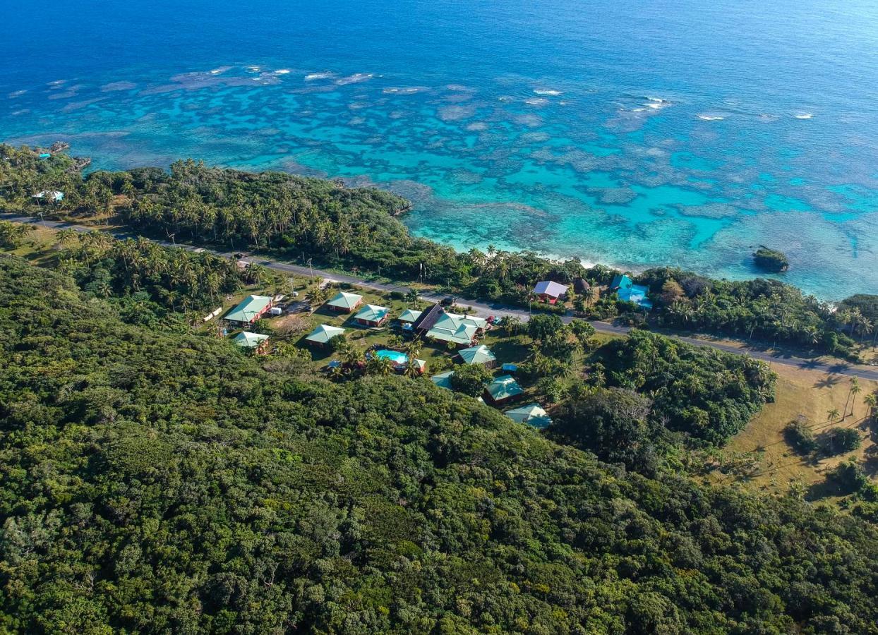 Hotel Oasis De Kiamu Лифу Екстериор снимка