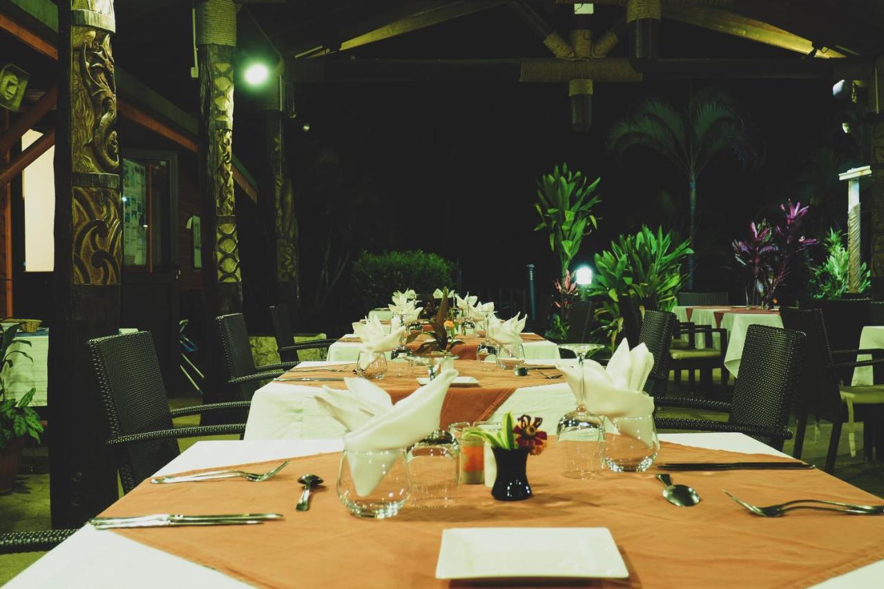 Hotel Oasis De Kiamu Лифу Екстериор снимка